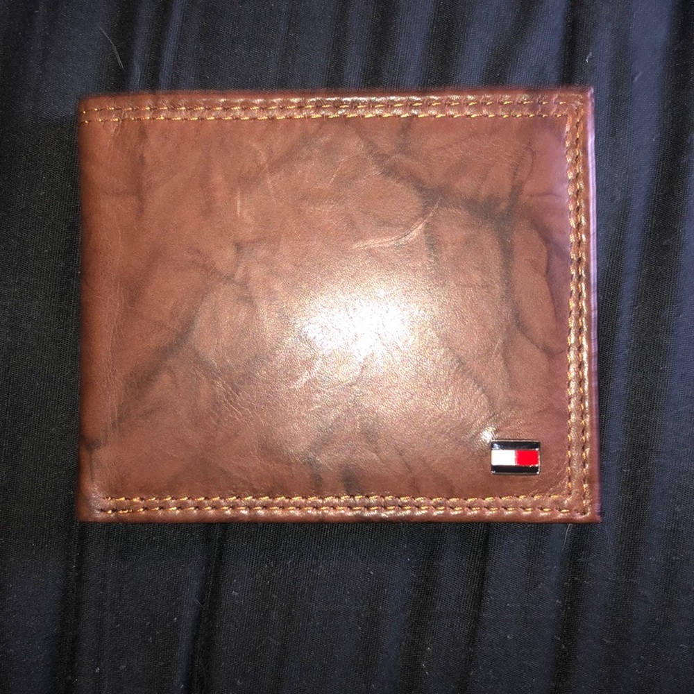 Tommy Hilfiger wallet
